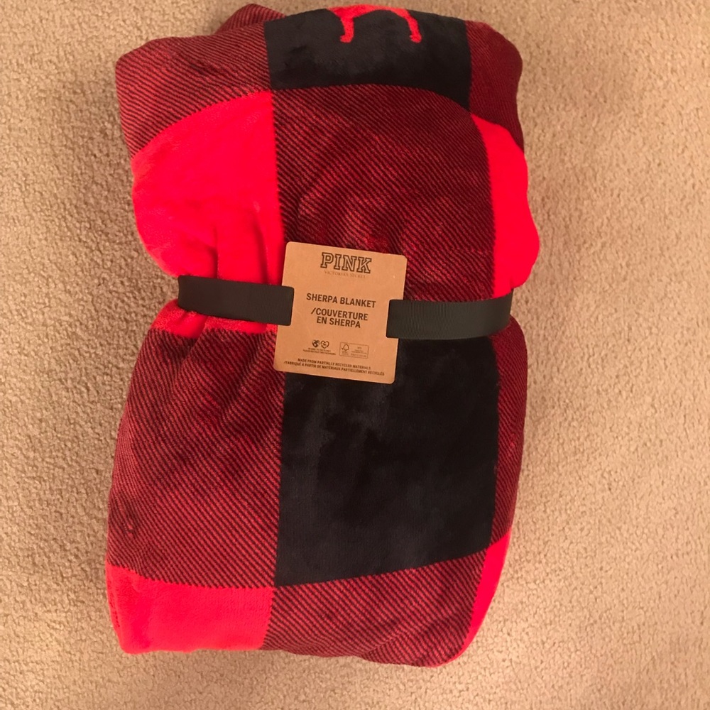 Beautiful Buffalo plaid Sherpa Victoria’s Secret pink blanket